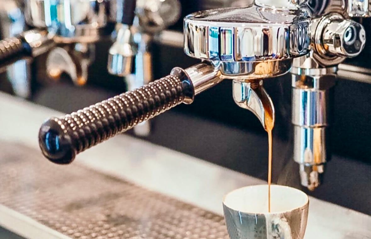 Gemütliches Café Emilia in Essen mit Kaffee und Frühstück.