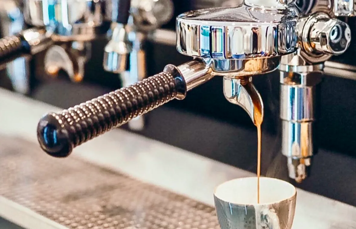 Gemütliches Café Emilia in Essen mit Kaffee und Frühstück.